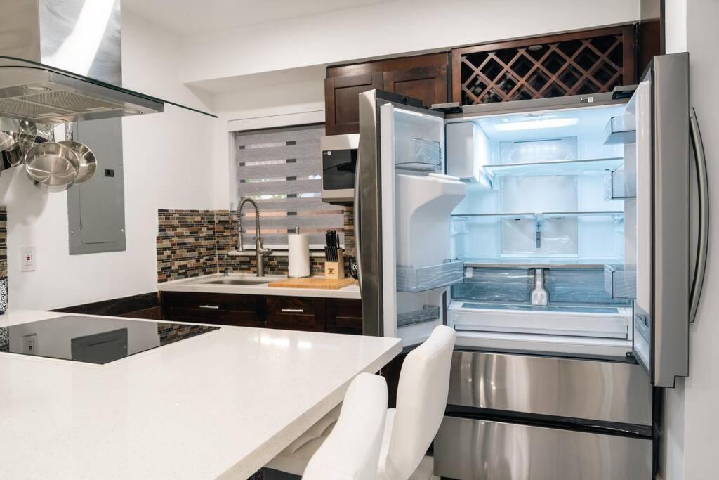 Villa Luxury Retreat 3B ,2Ba Pool , Coral Gables Center Miami Exterior foto