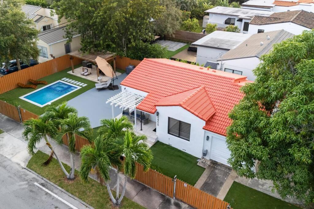 Villa Luxury Retreat 3B ,2Ba Pool , Coral Gables Center Miami Exterior foto